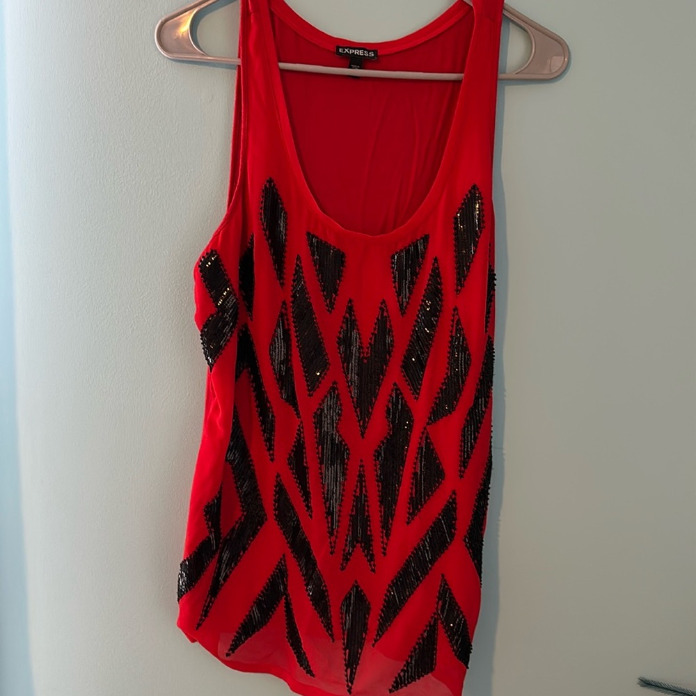 Express Red Top Medium Medium
